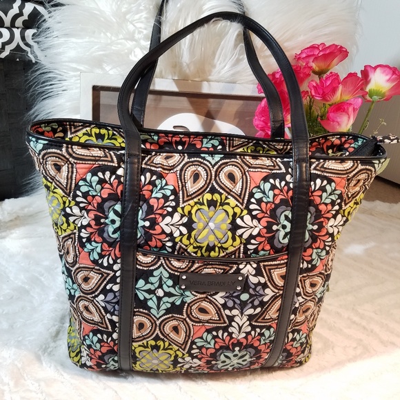 Vera Bradley Handbags - Vera Bradley Large Trimmed Vera Tote Shoulder Bag